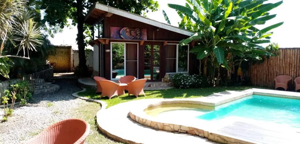 Kokrobite Gardens Restaurant And Guest House Exterior foto
